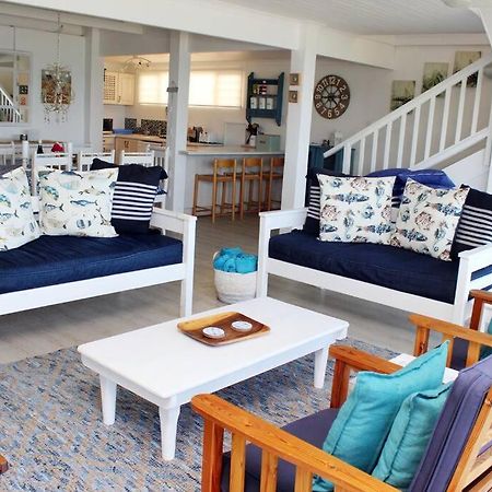 Baby Whale Bliss - Beachfront House ヴィットサント エクステリア 写真